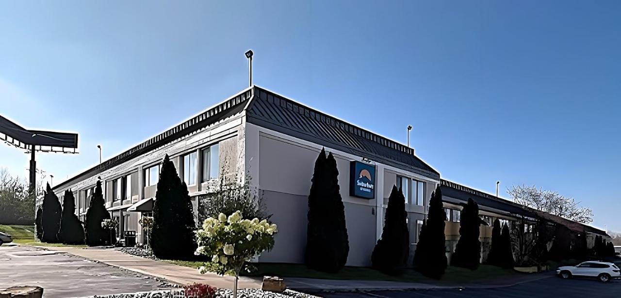 Suburban Studios Syracuse Fairgrounds المظهر الخارجي الصورة