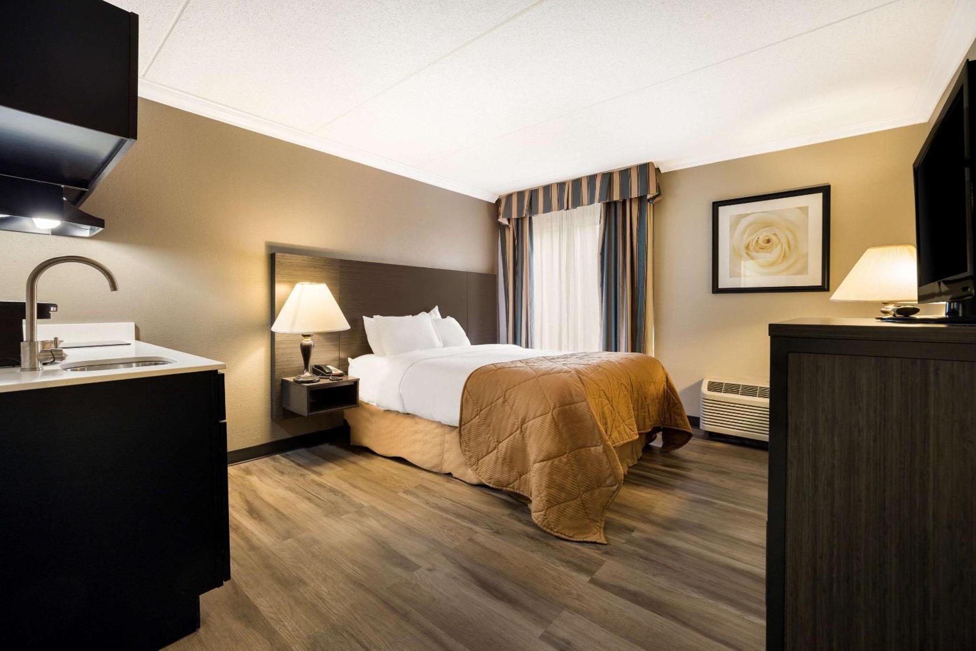 Suburban Studios Syracuse Fairgrounds المظهر الخارجي الصورة